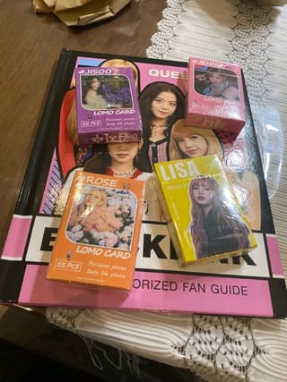 lomo card blackpink ngẫu nhiên.....